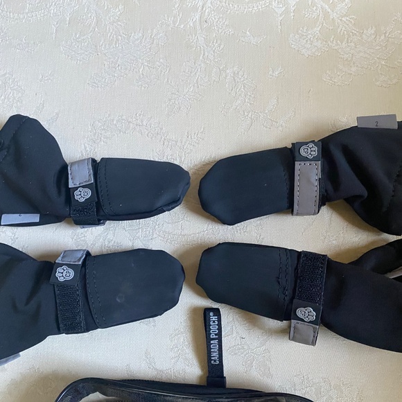 Canada Pooch Dog Booties size 2 - Picture 3 of 4